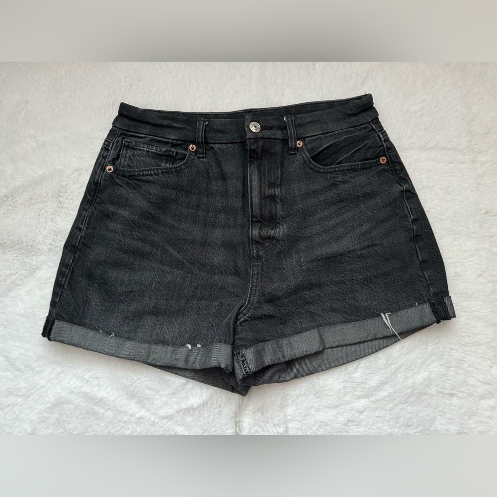 AE Curvy Mom Short